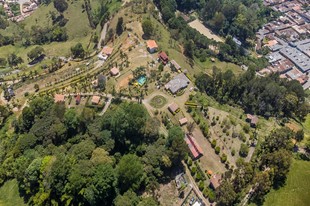 Pet Friendly - Finca Hotel Cabañas y Flores - Jericó, Antioquia - image - 1